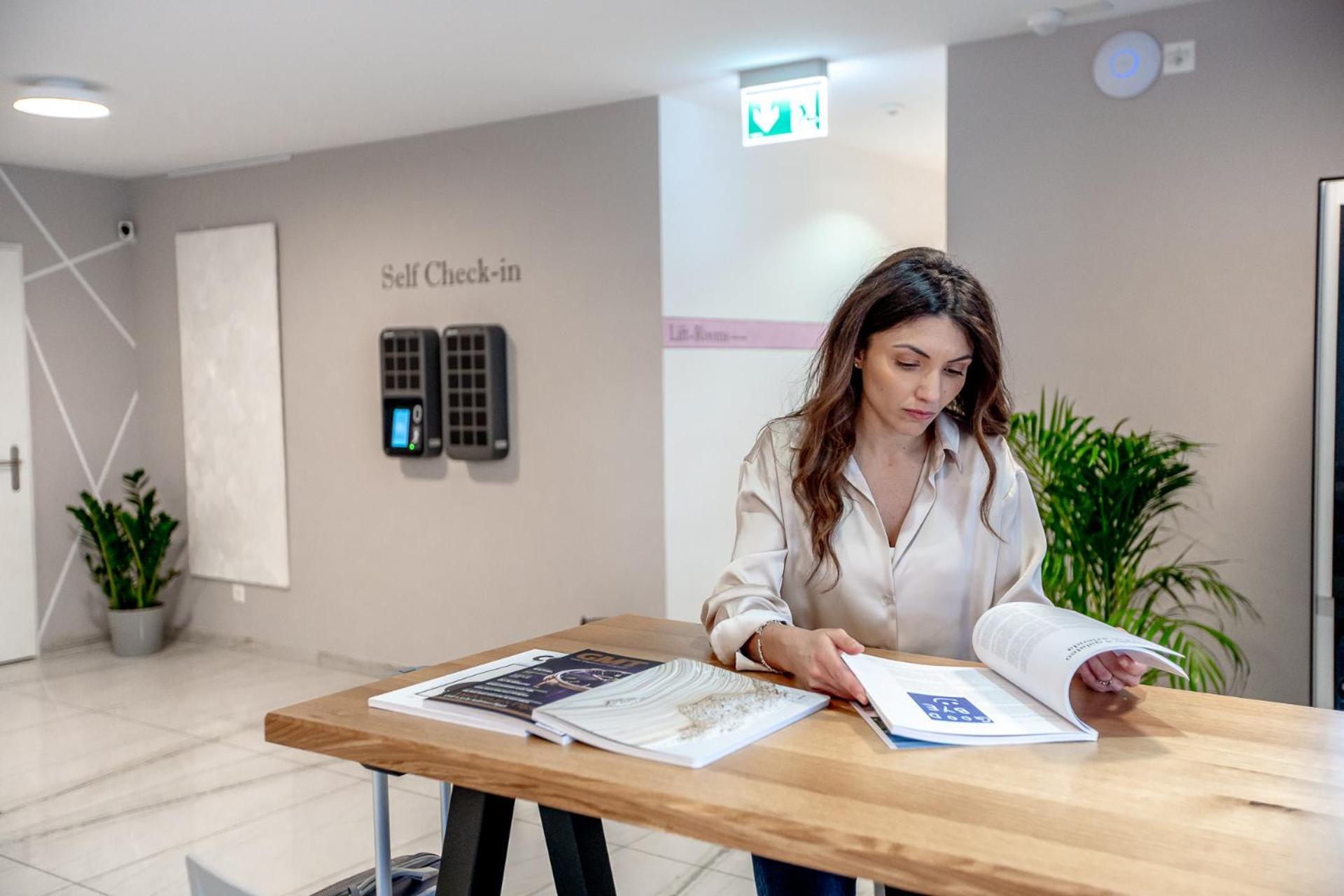 Miralago Locarno Easy Rooms Muralto Экстерьер фото